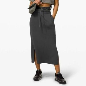 Lululemon Bound to Bliss Skirt, Graphite Grey, Size 10